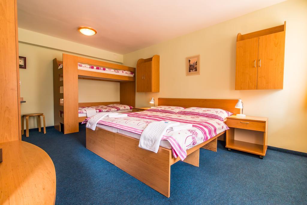 Penzion V Parku Cejkovice  Habitación foto