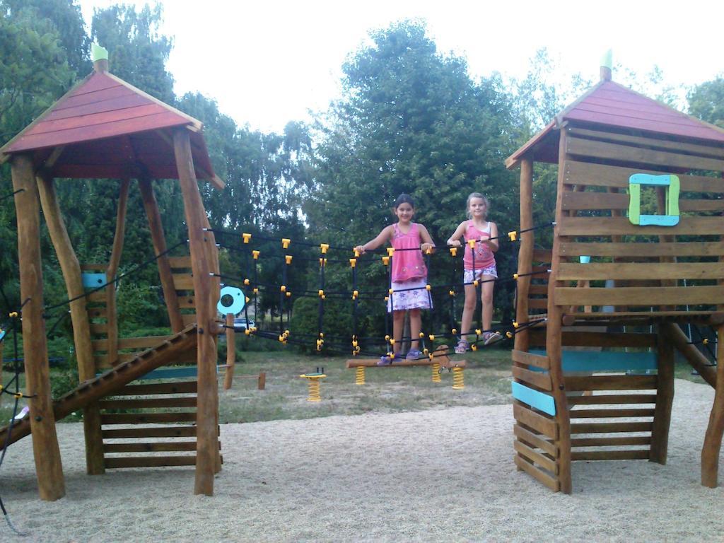 Penzion V Parku Cejkovice  Exterior foto